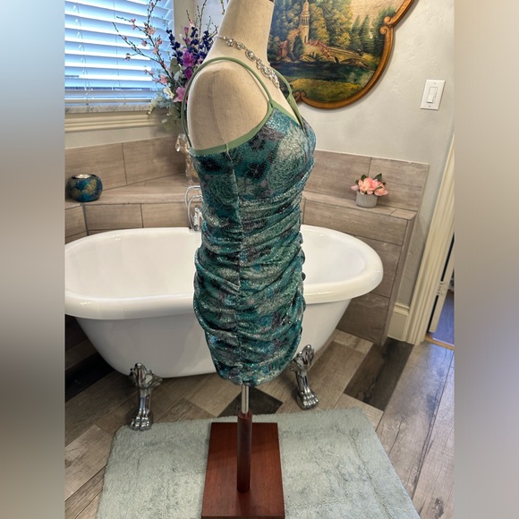 NWT Chiara Boni Exclusive Neiman Cocktail Party Pastel Floral Ruched Dress - Picture 6 of 15